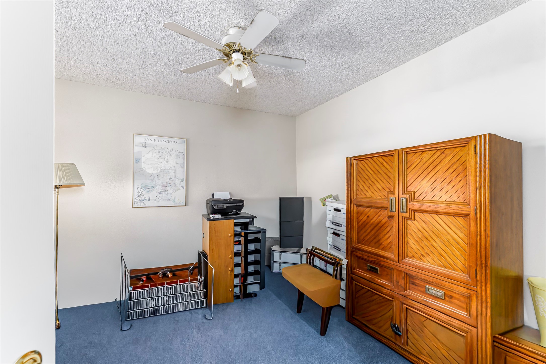 2702 Stratford Court