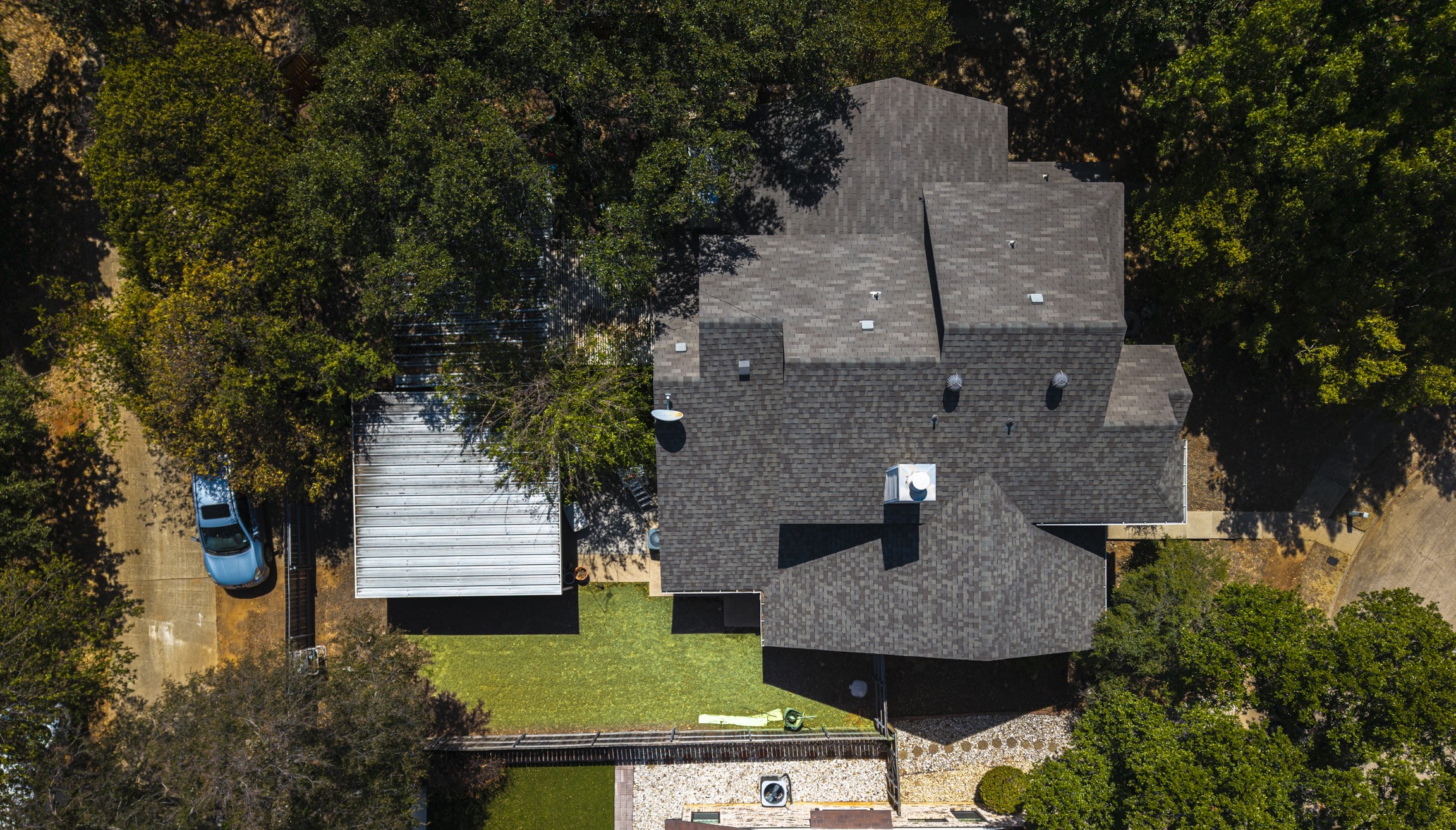 2702 Stratford Court