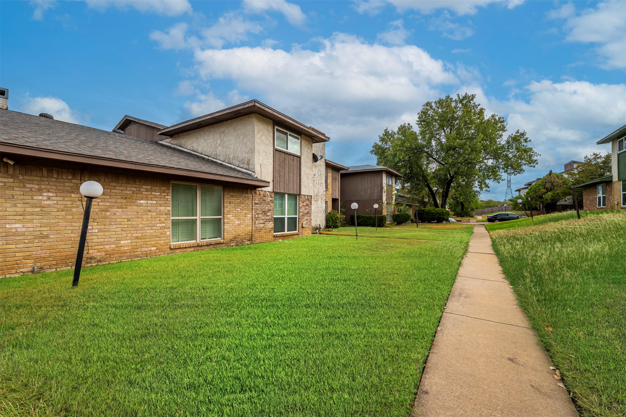 1402 S Carrier Parkway 309