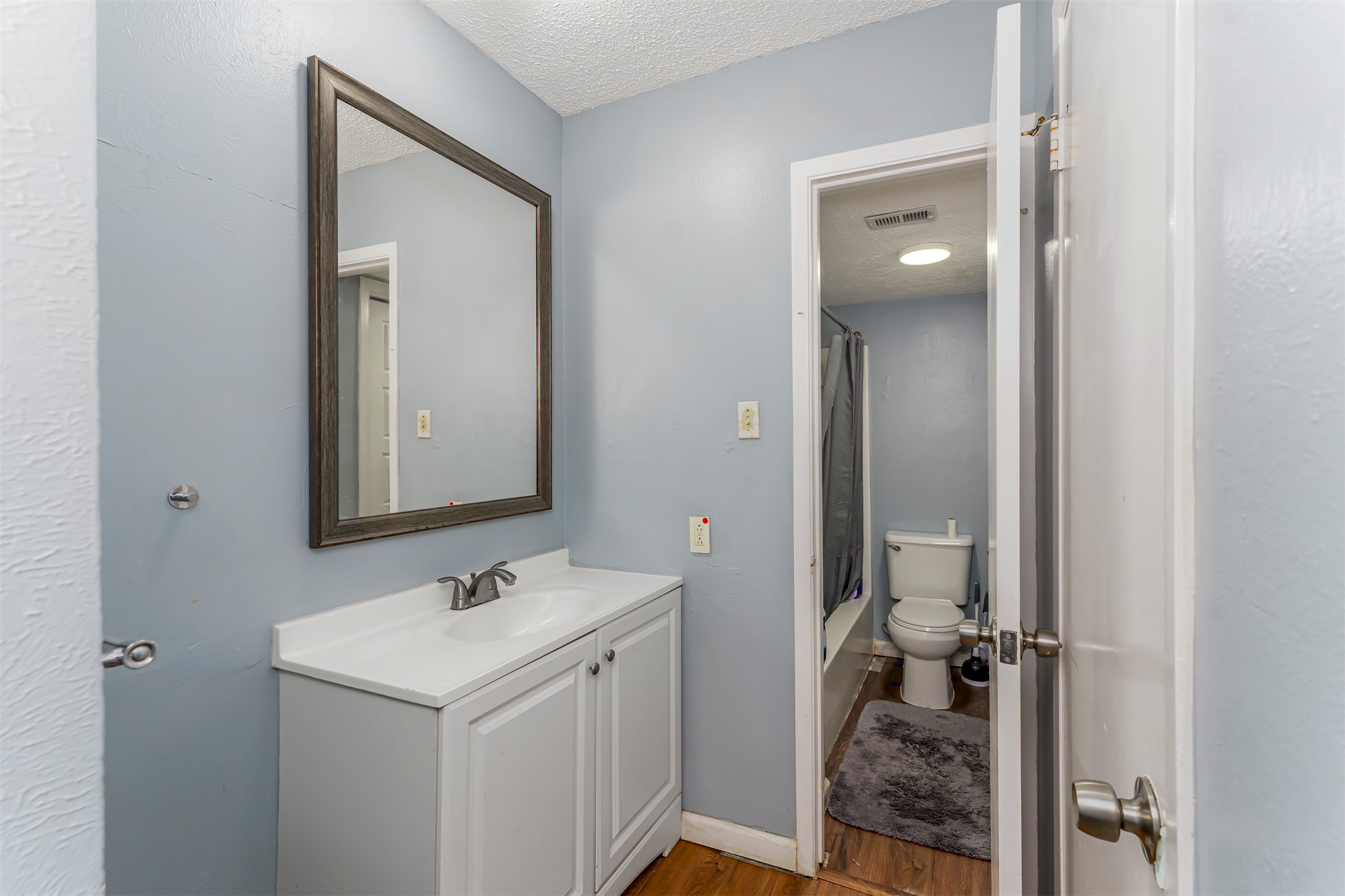 1402 S Carrier Parkway 309