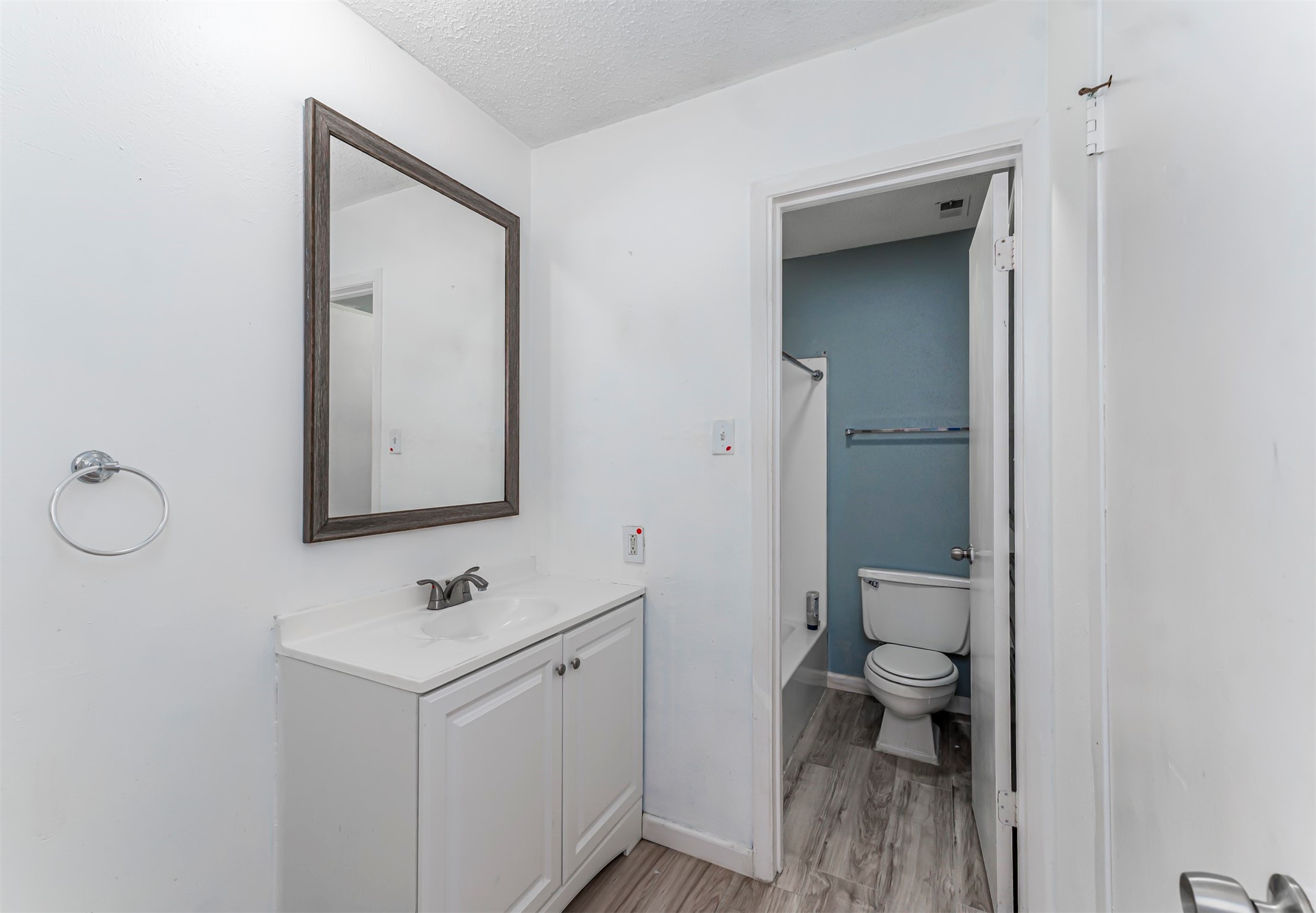 1402 S Carrier Parkway 309