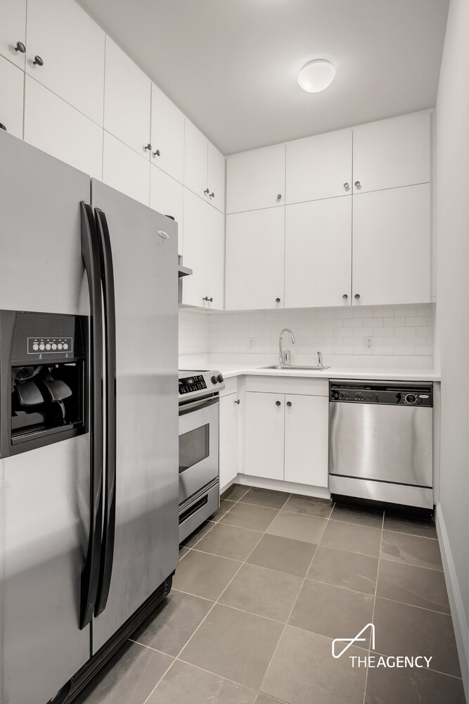 1281 MADISON Avenue TH1