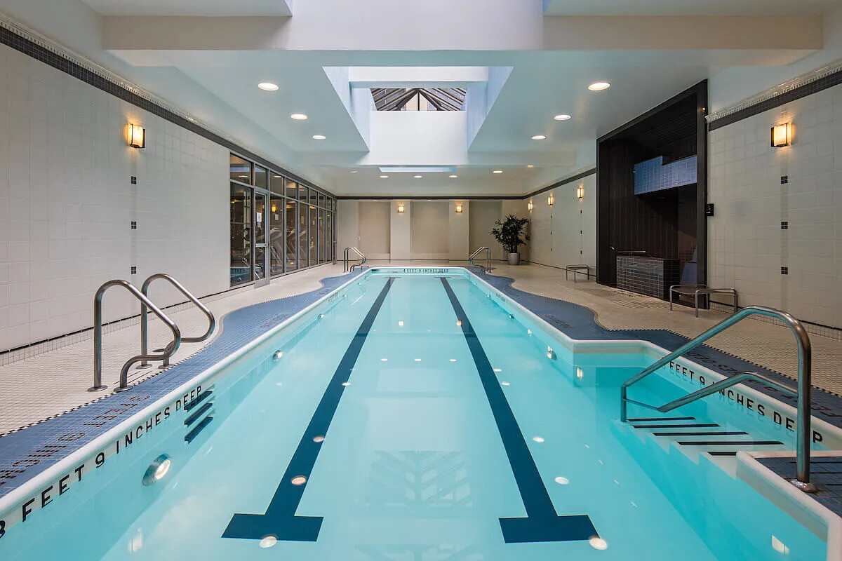 200 RIVERSIDE Boulevard 25C