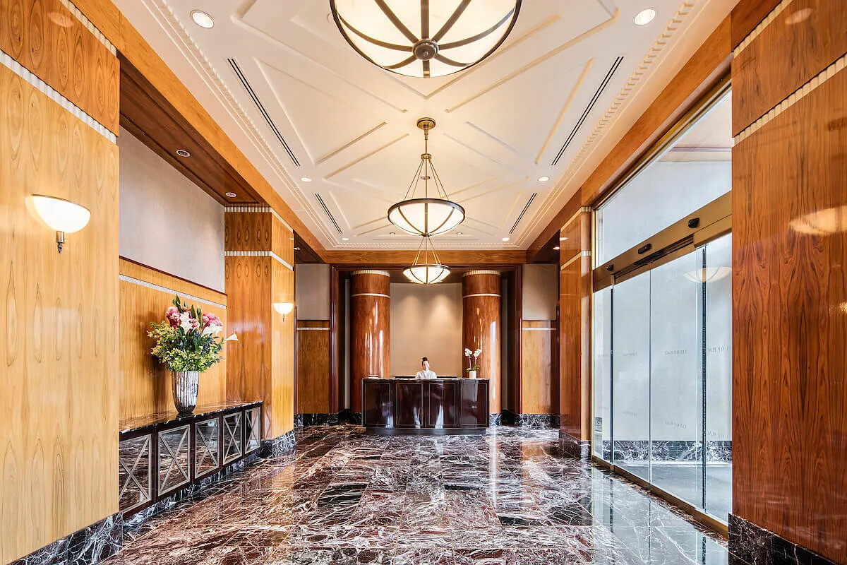 200 RIVERSIDE Boulevard 25C