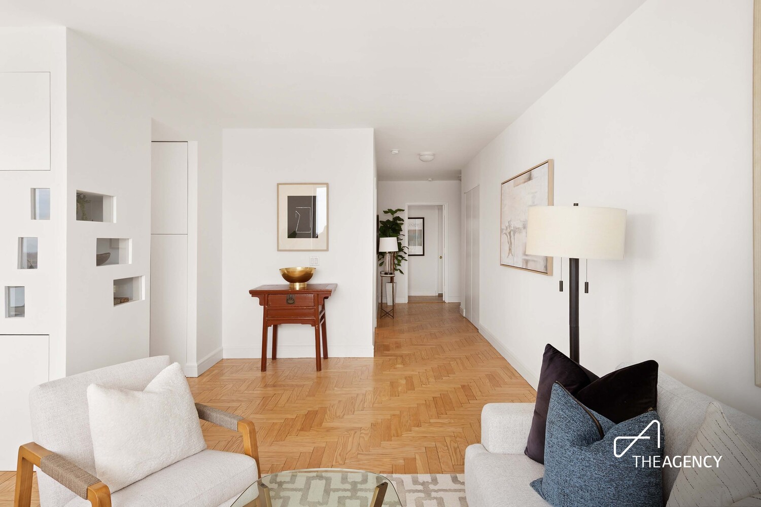 200 RIVERSIDE Boulevard 25C