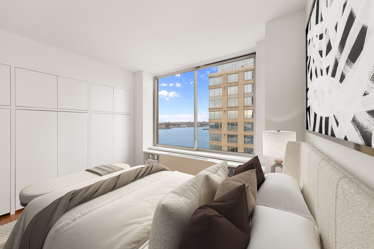 200 RIVERSIDE Boulevard 25C