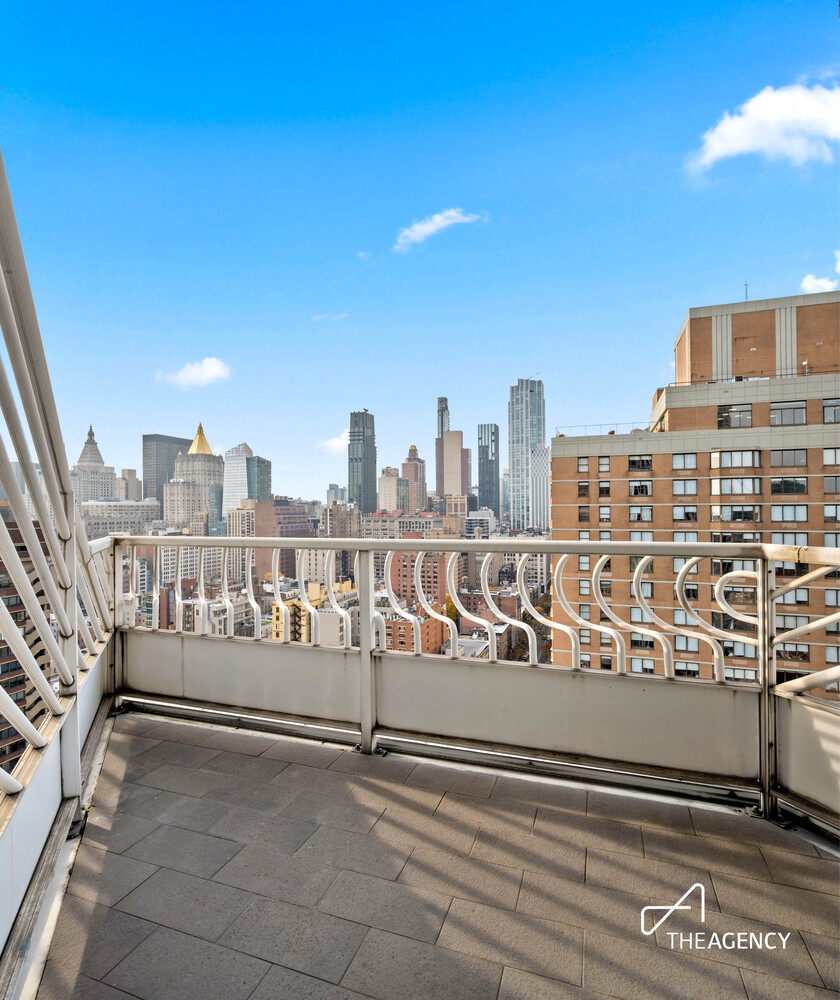 200 E 32ND Street 25C