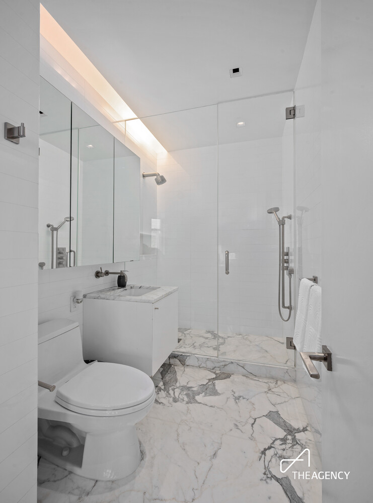 200 E 32ND Street 25C