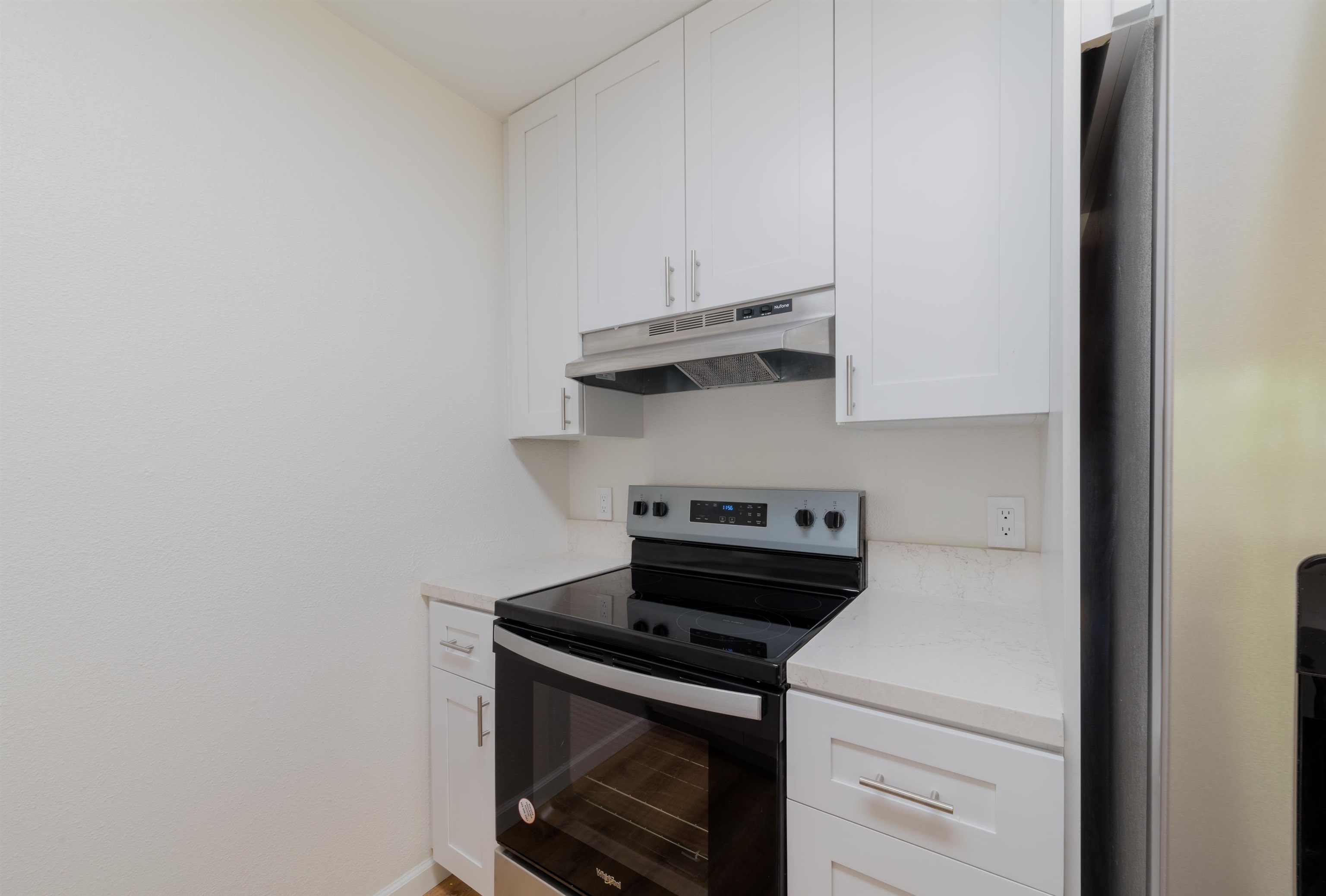 160 KEONEKAI Rd Unit: 9-202