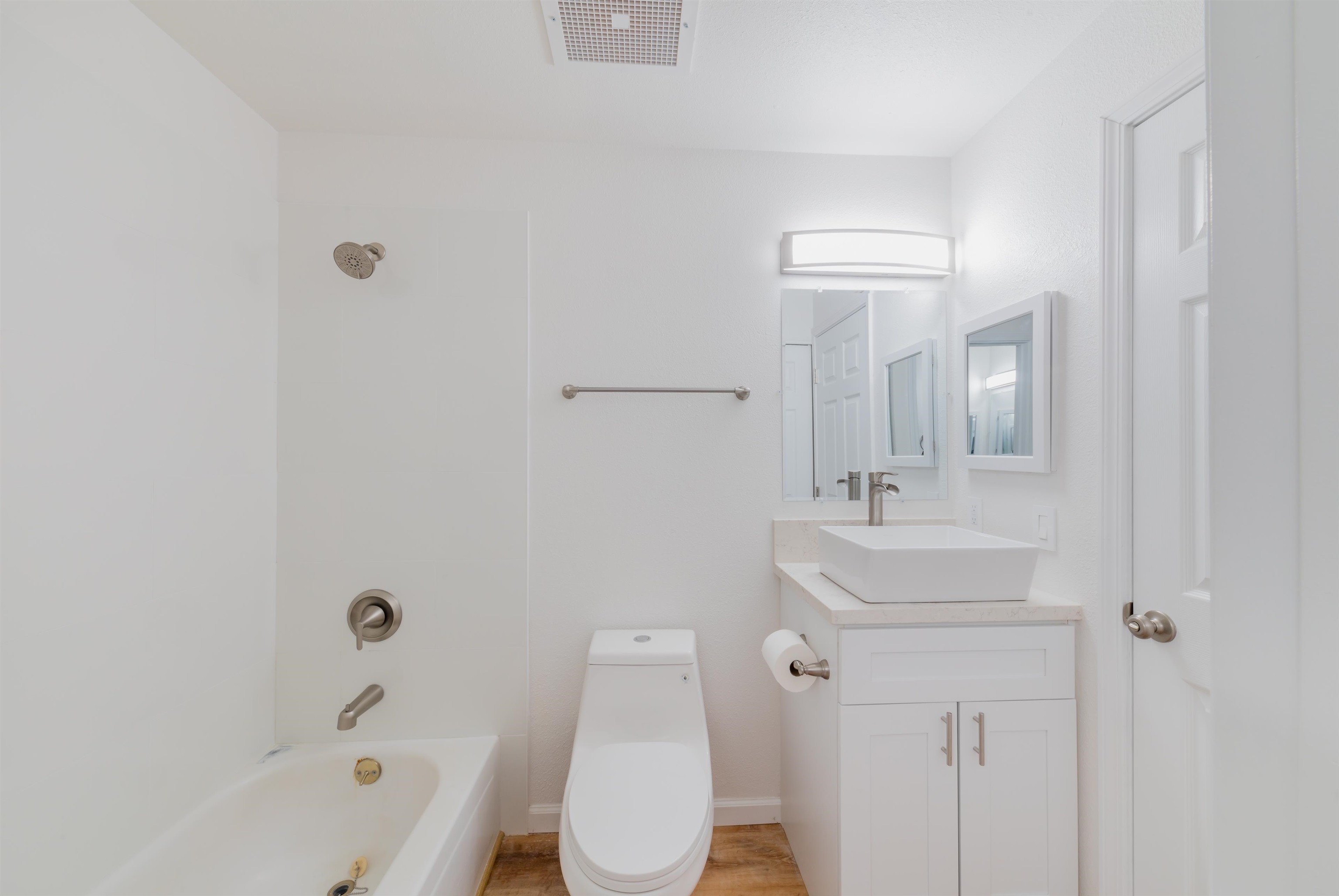 160 KEONEKAI Rd Unit: 9-202