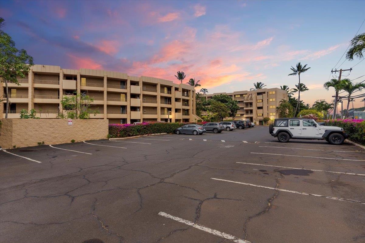 3601 Lower Honoapiilani Rd Unit: 320