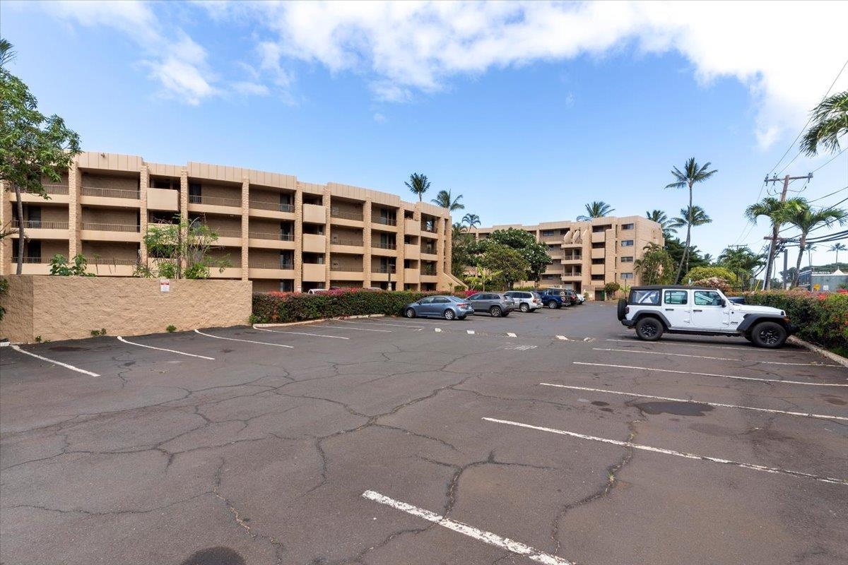 3601 Lower Honoapiilani Rd Unit: 320