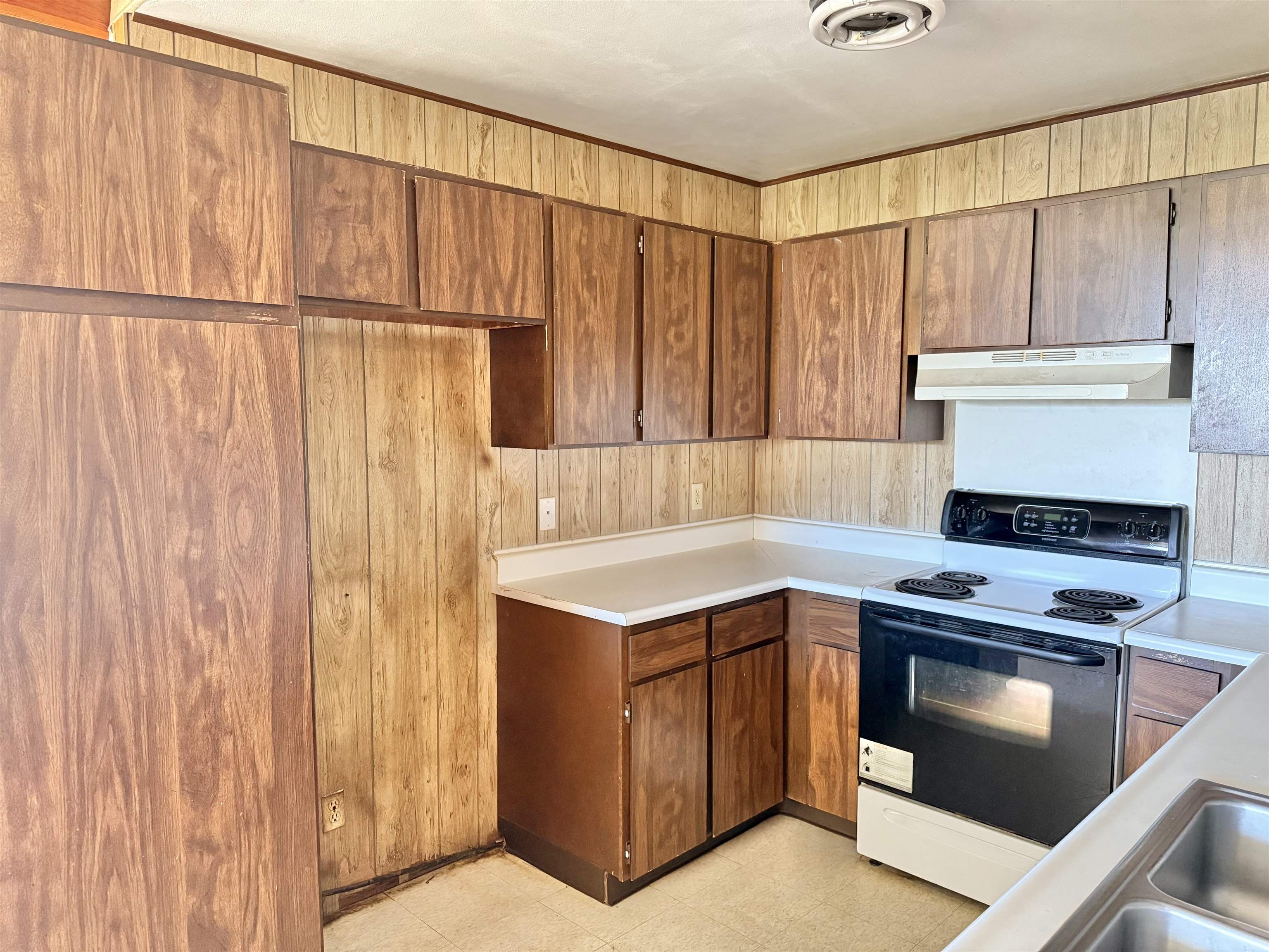 2124 Kahawai St