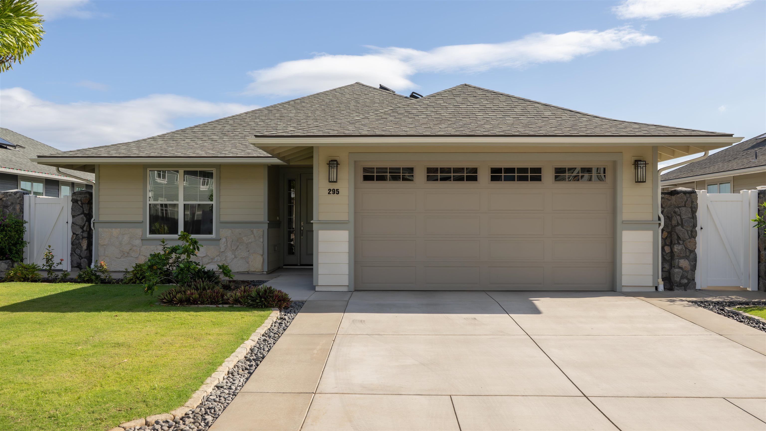 295 Pua Kalaunu Loop