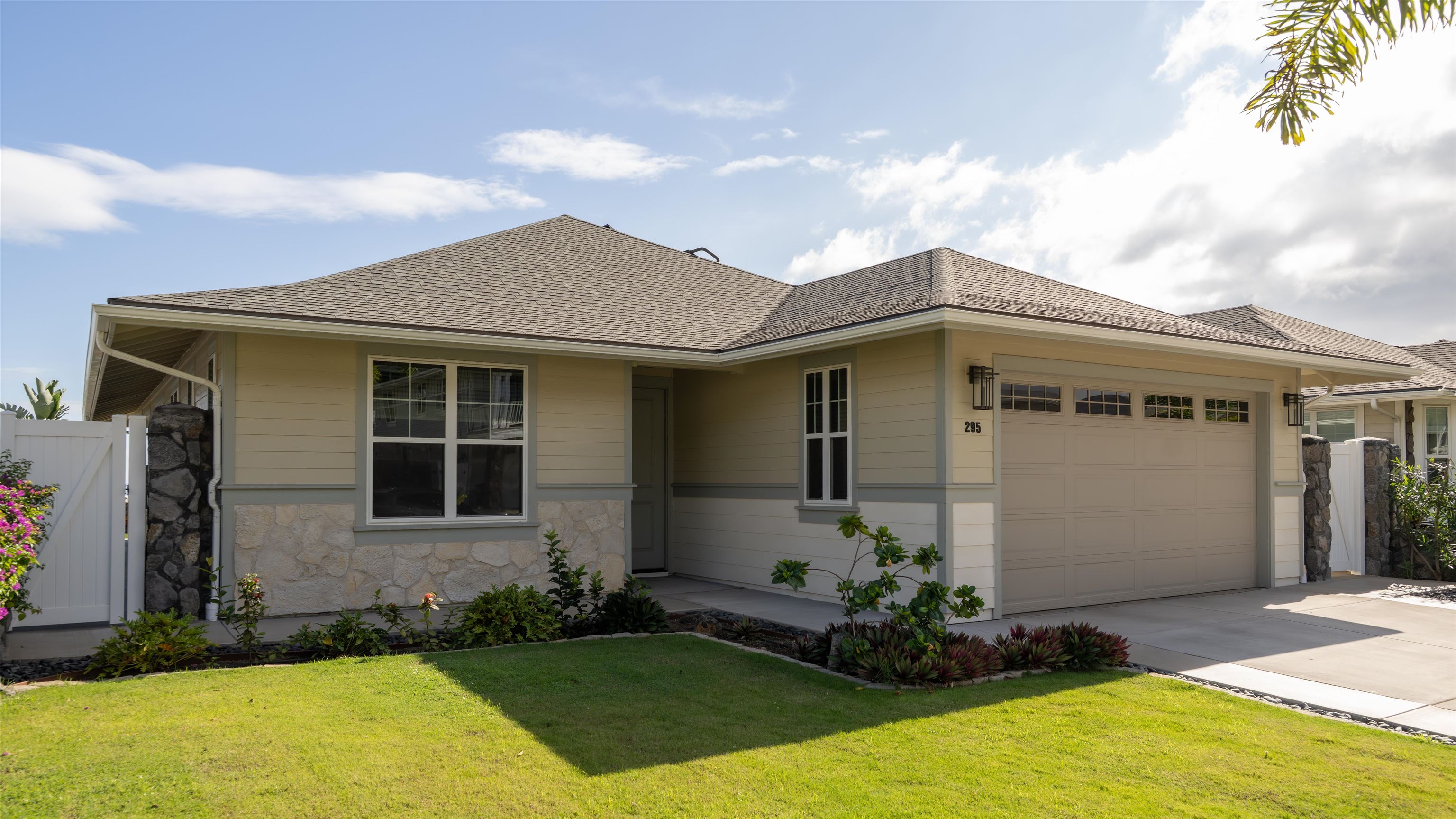 295 Pua Kalaunu Loop