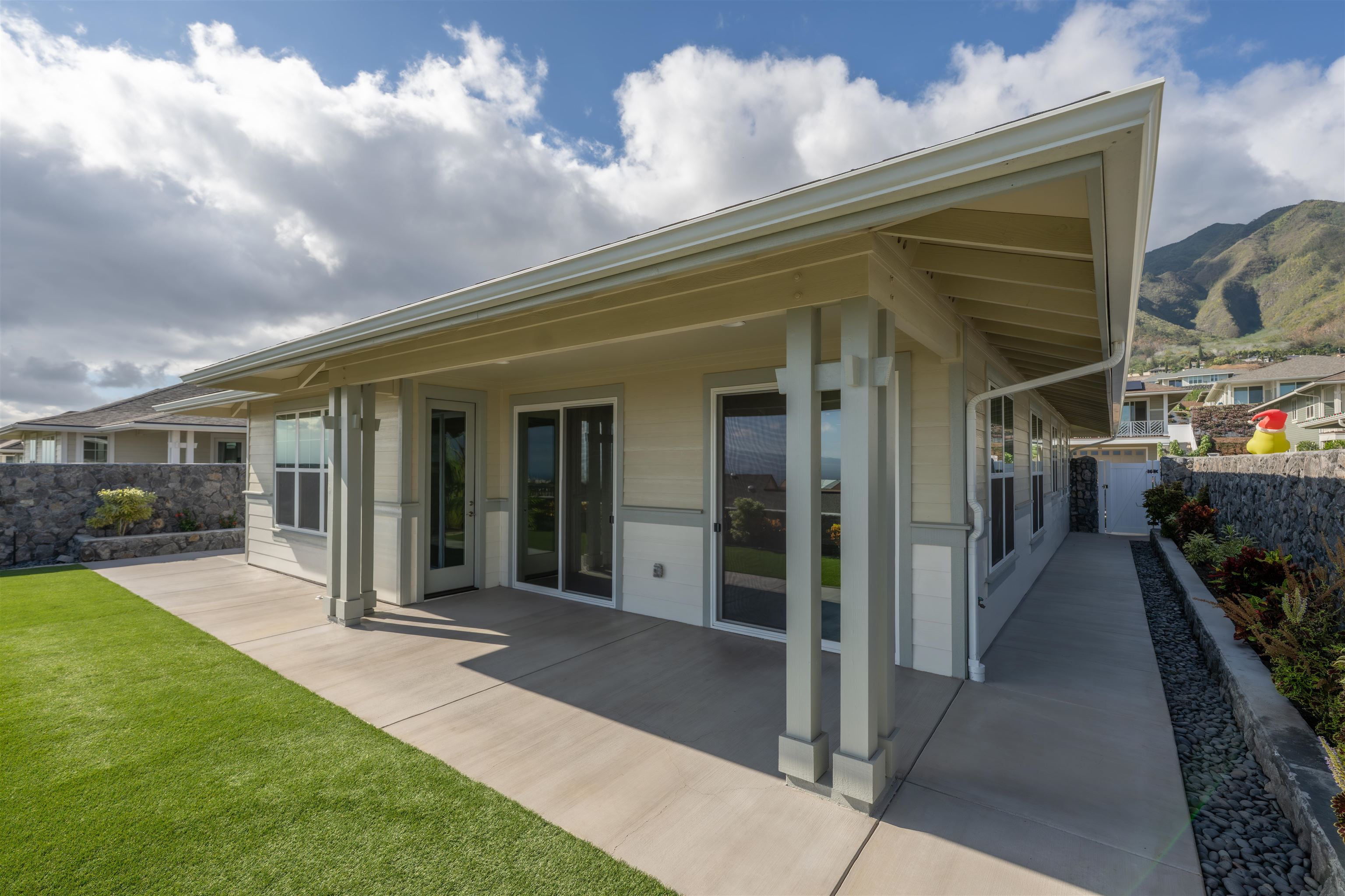 295 Pua Kalaunu Loop