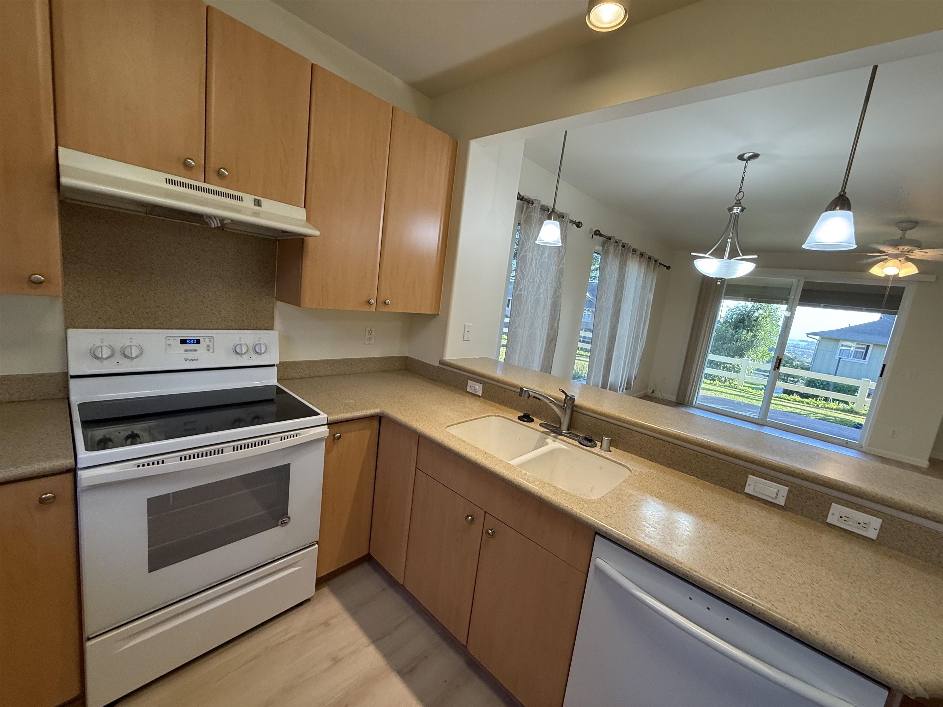 35 Iliau Way Unit: Unit 15A