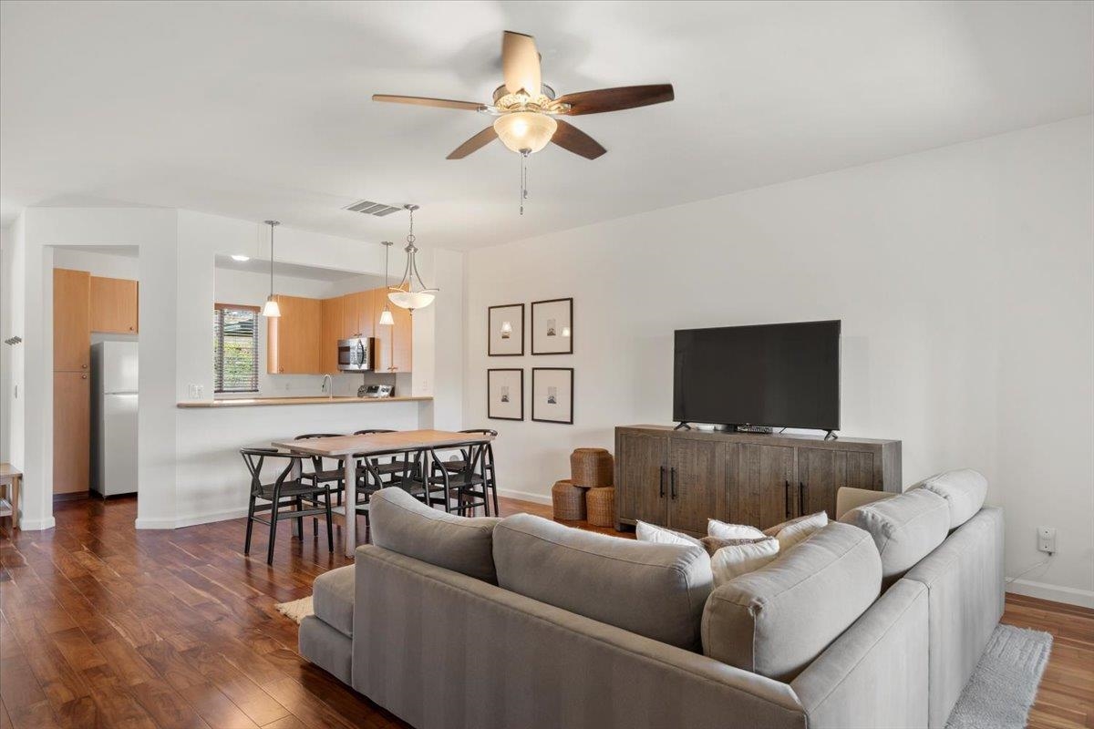 7 Kaloapelu Way Unit: Unit 4B