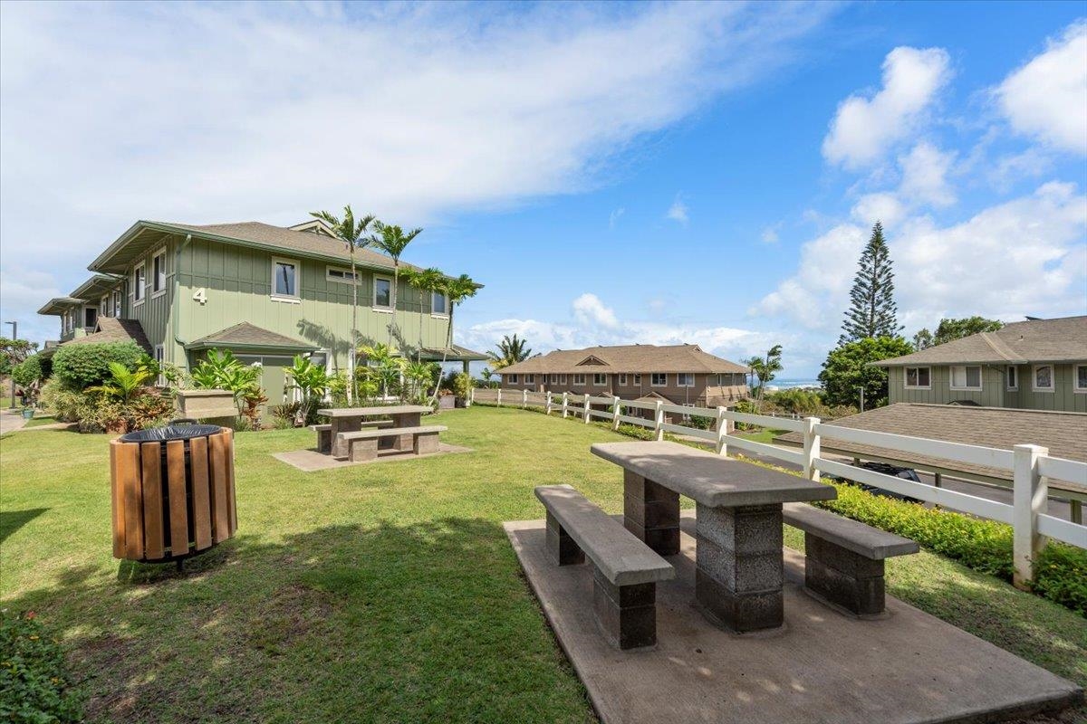 7 Kaloapelu Way Unit: Unit 4B