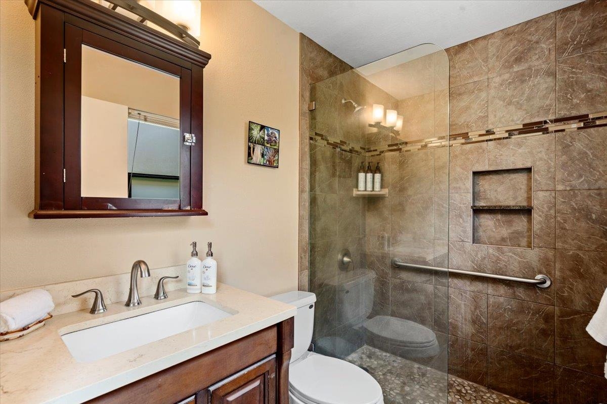 280 HAUOLI St Unit: B-17