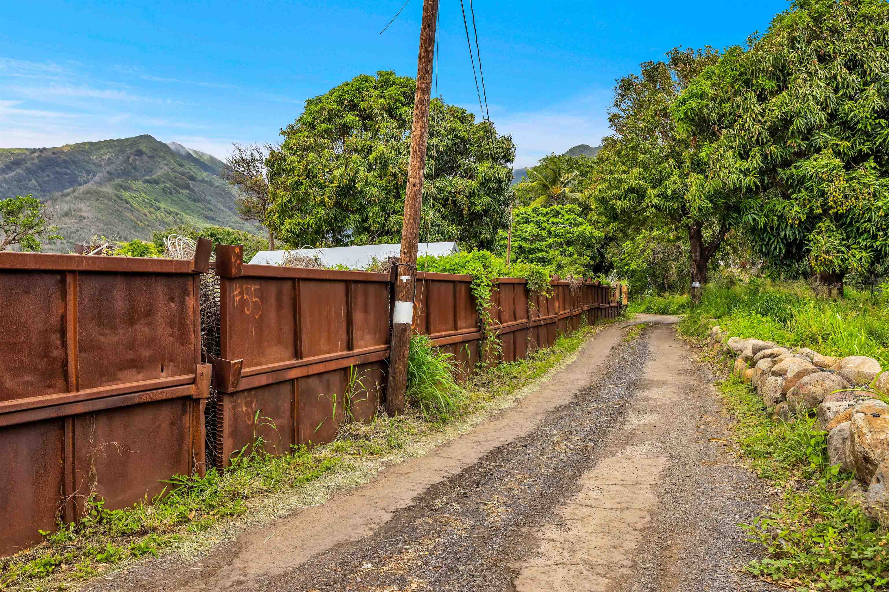 1482 Honoapiilani Hwy
