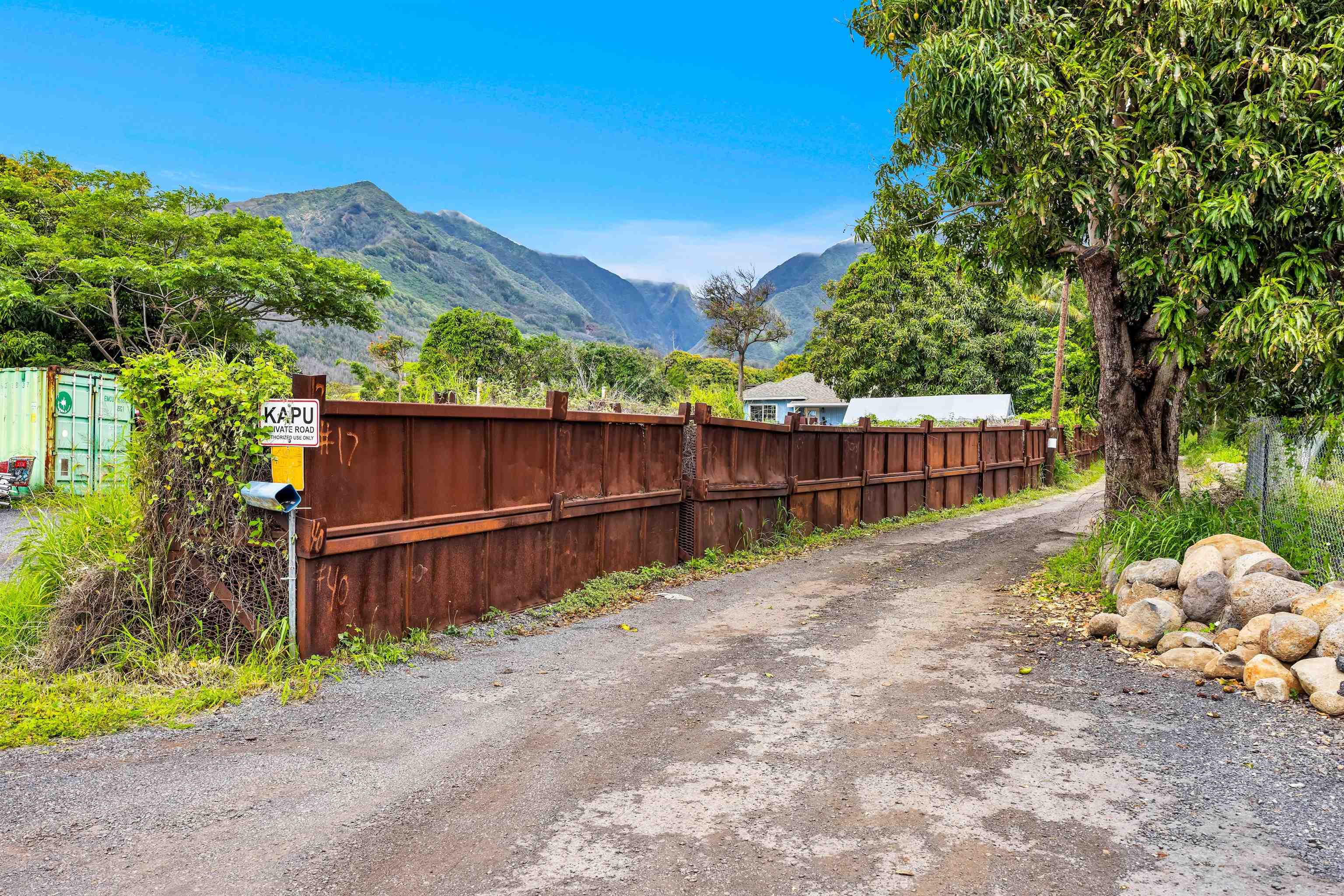 1482 Honoapiilani Hwy