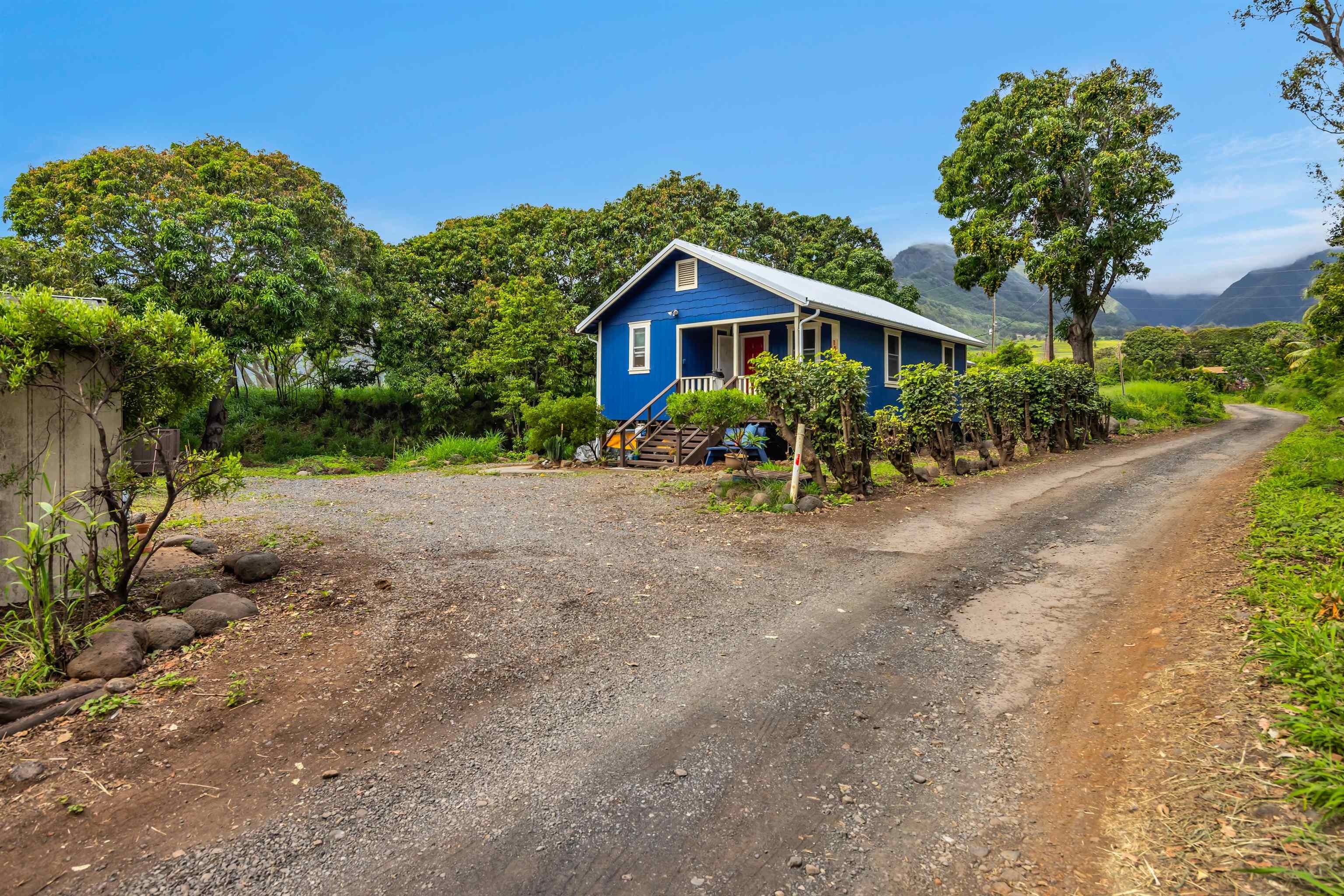 1482 Honoapiilani Hwy