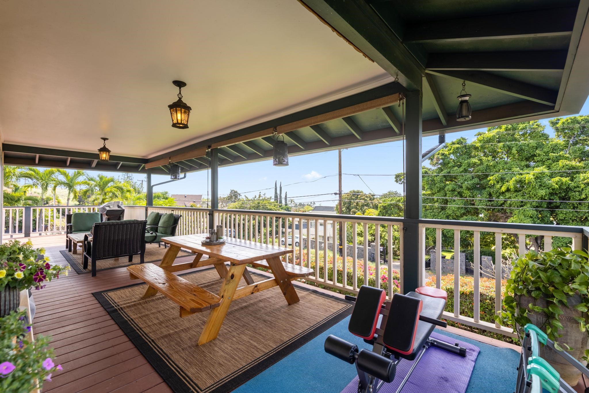 487 Hoala Dr