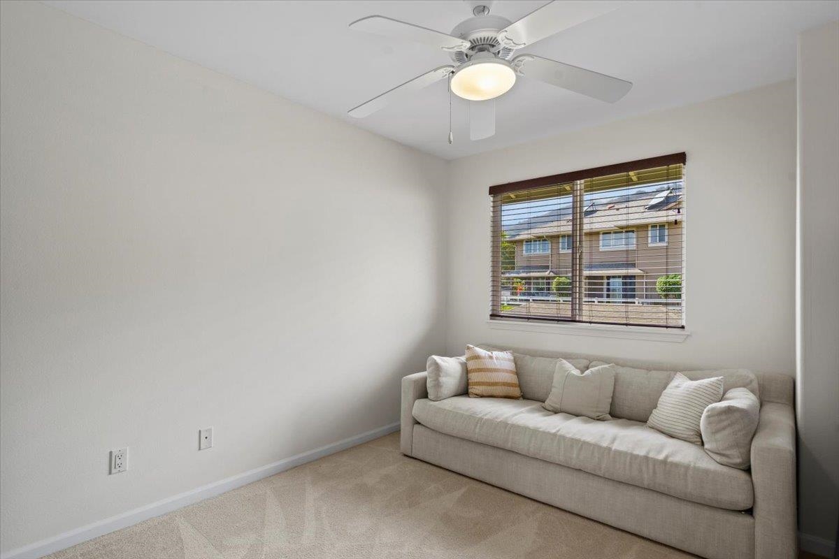 7 Kaloapelu Way Unit: Unit 4B