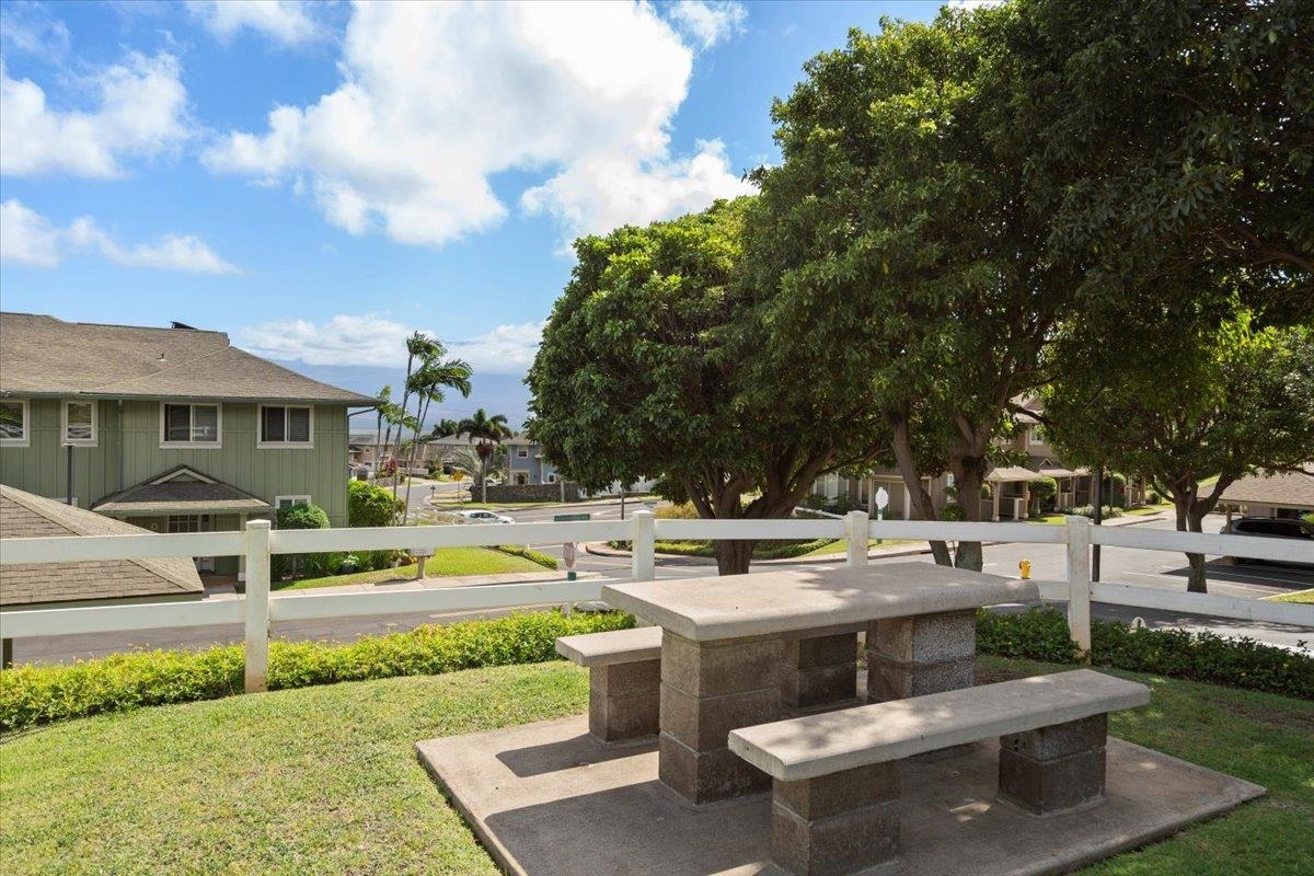 7 Kaloapelu Way Unit: Unit 4B