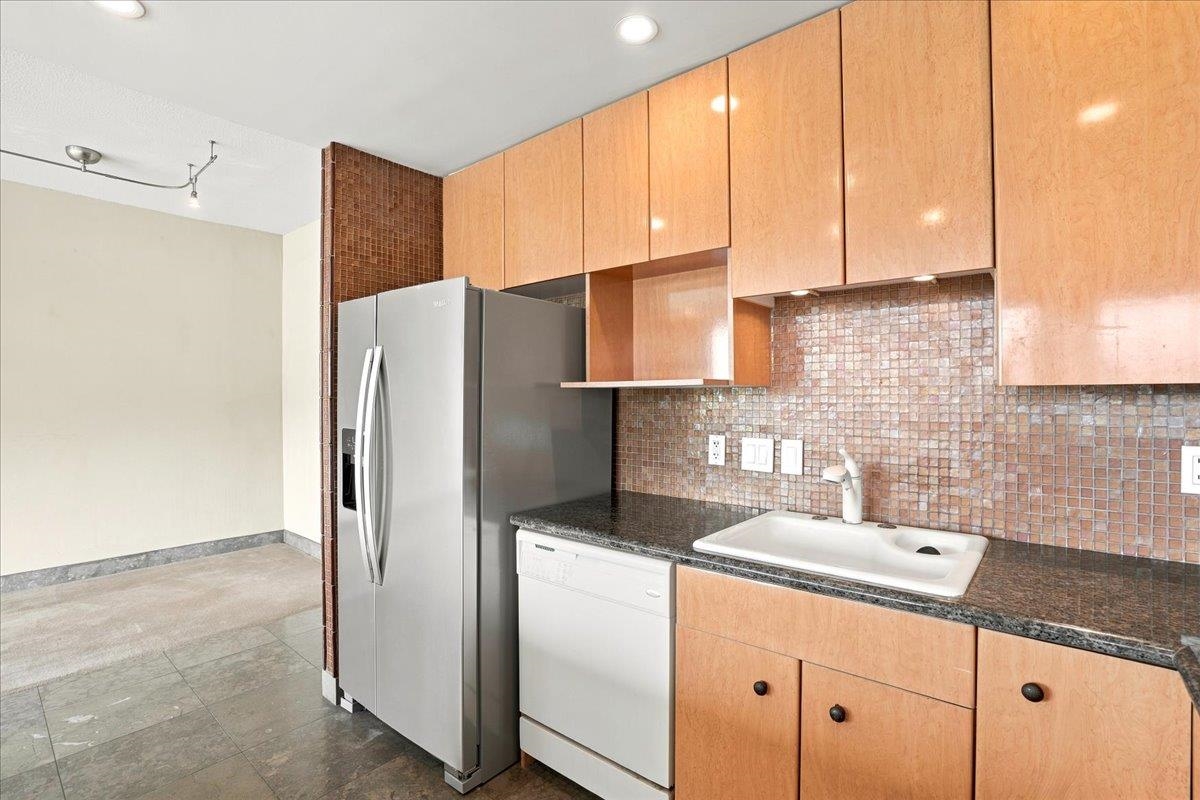 1129 Lower Main St Unit: 407