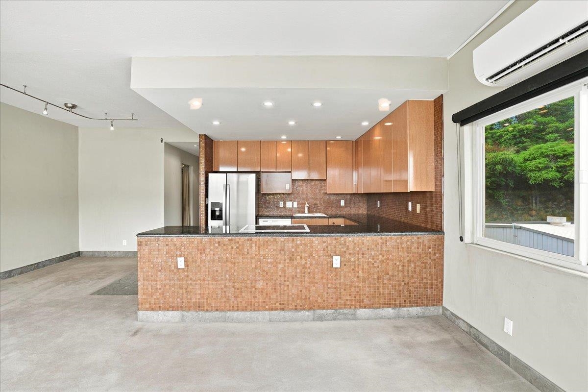 1129 Lower Main St Unit: 407