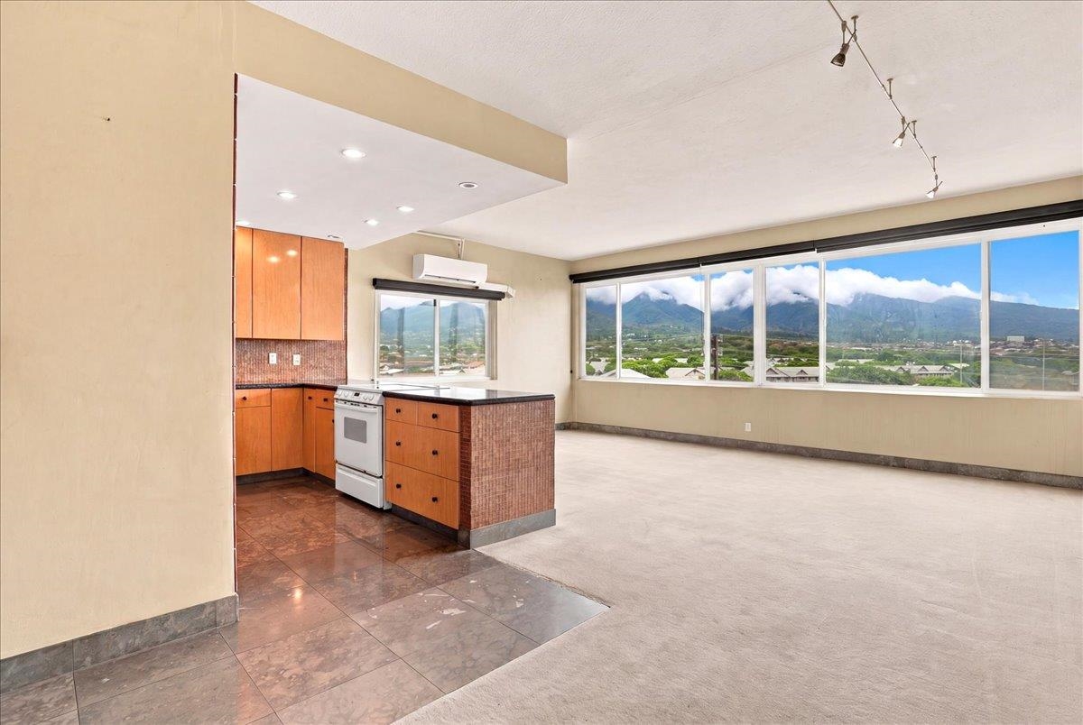 1129 Lower Main St Unit: 407
