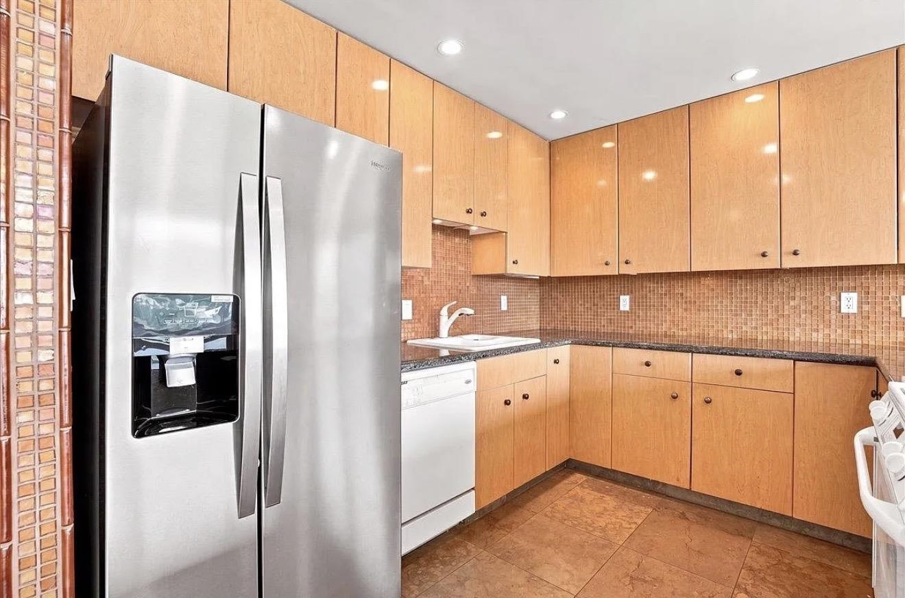 1129 Lower Main St Unit: 407