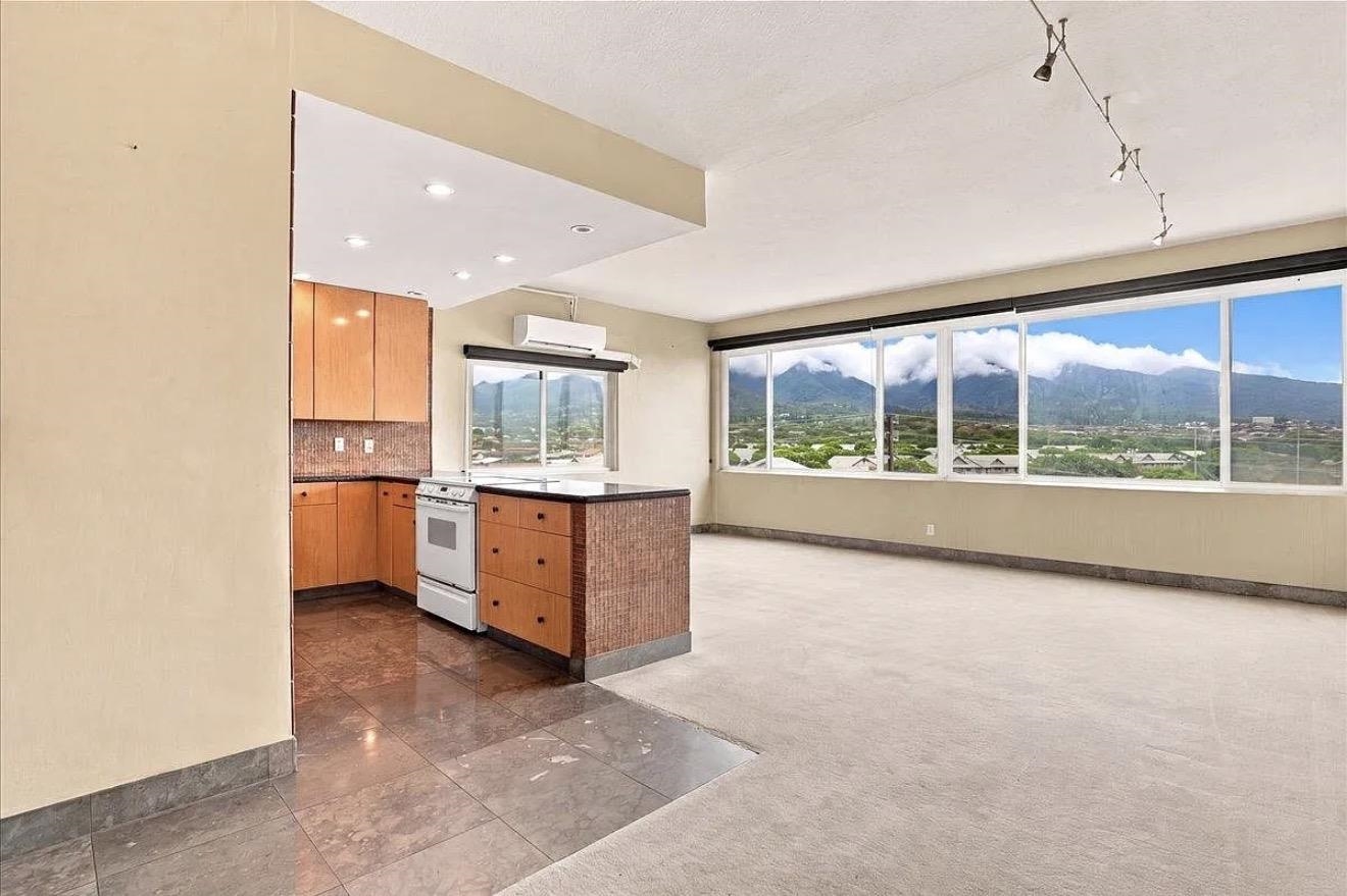 1129 Lower Main St Unit: 407