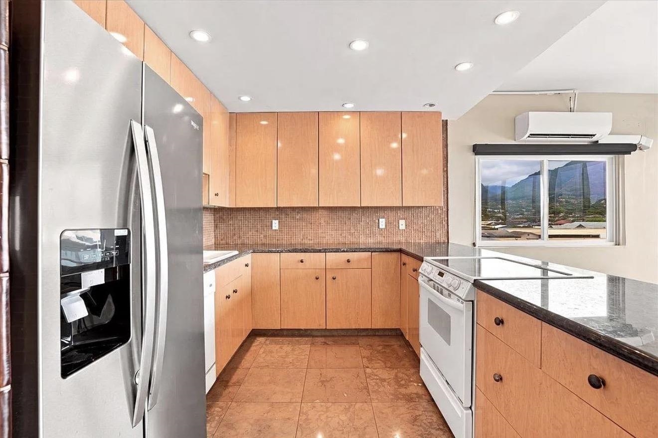 1129 Lower Main St Unit: 407
