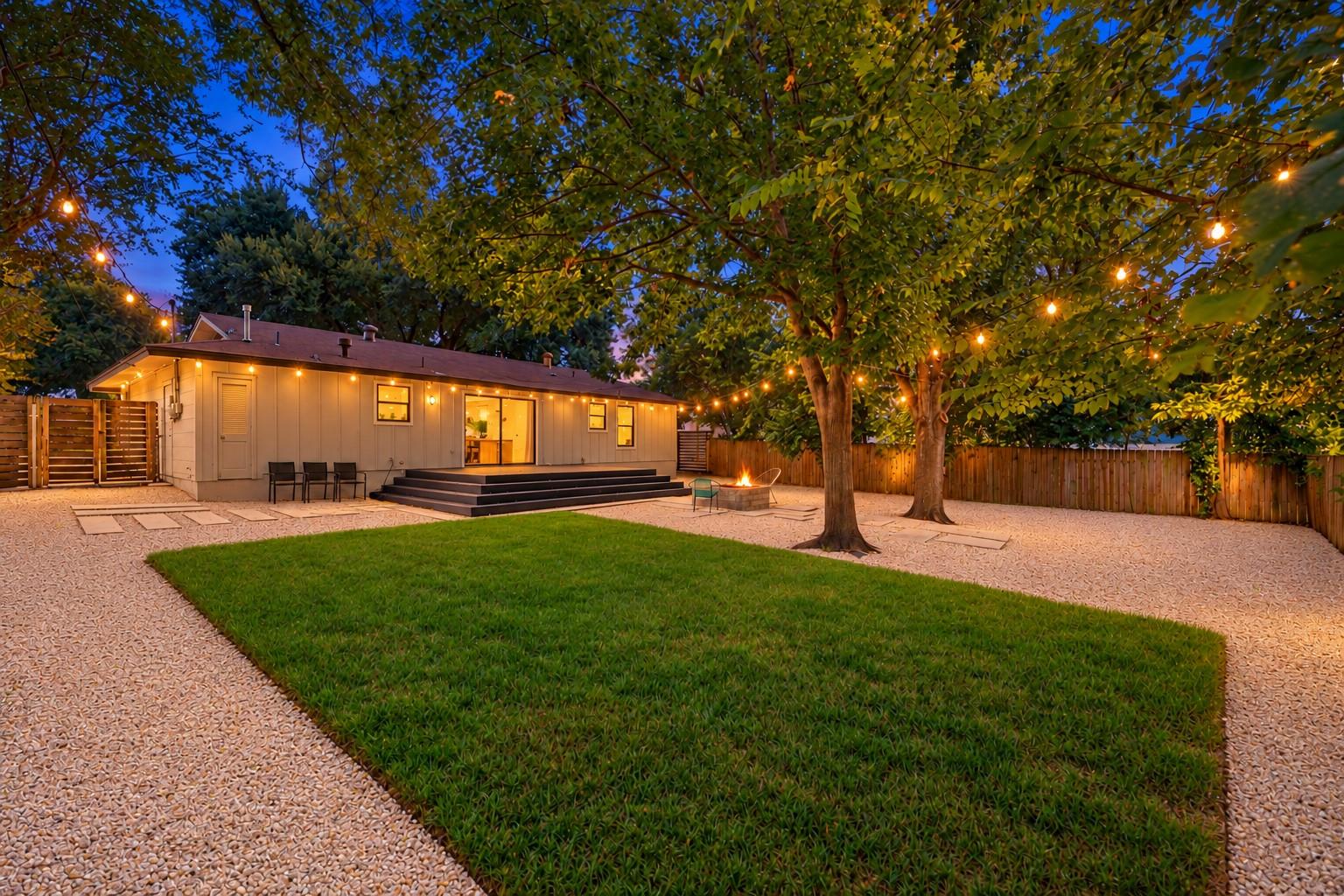 2506 East Side DR