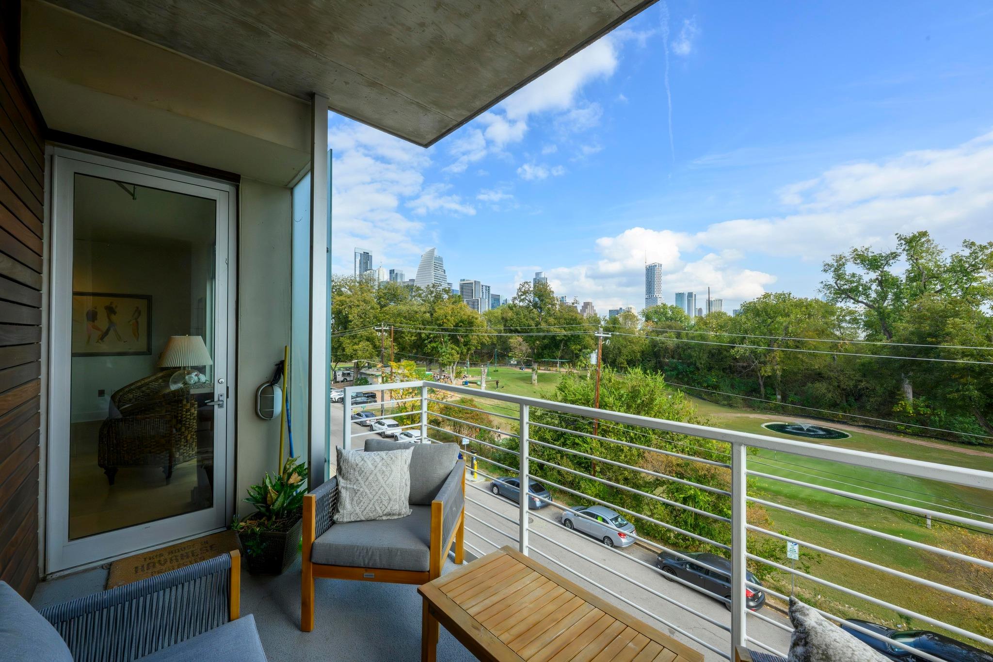 210 Lee Barton DR # 401