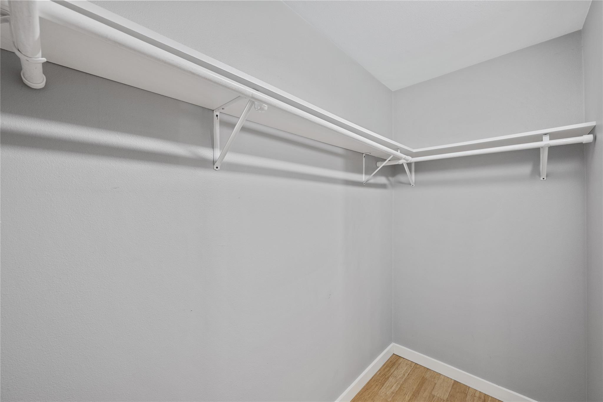 3108 Fontana DR