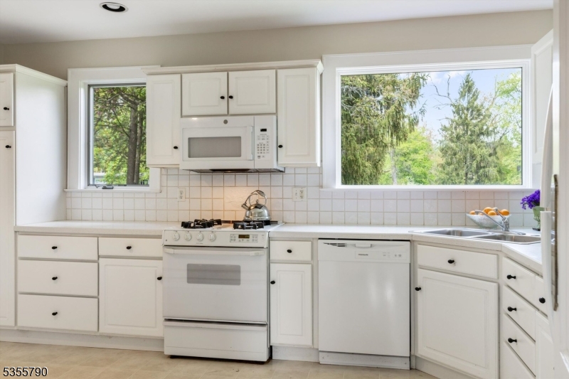 416 Rosemont Ringoes Rd