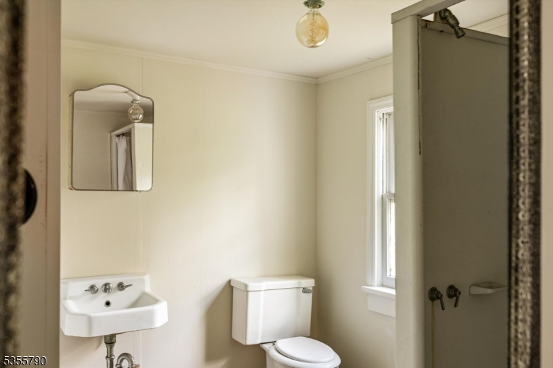 416 Rosemont Ringoes Rd