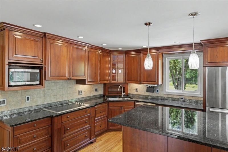 12 Upper Creek Rd