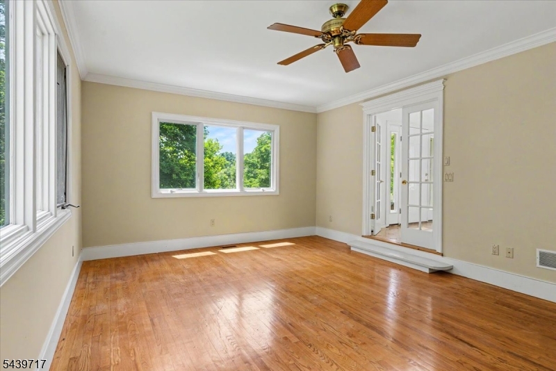 12 Upper Creek Rd
