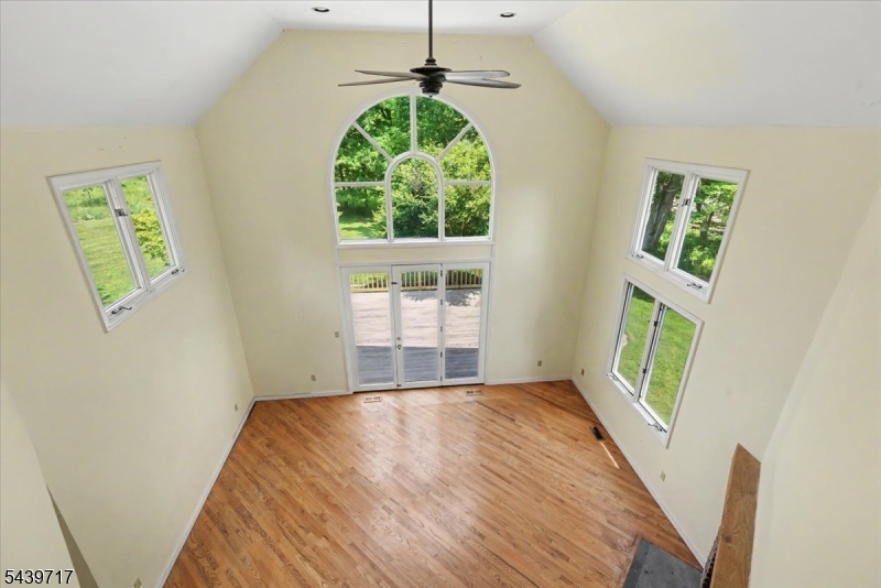 12 Upper Creek Rd