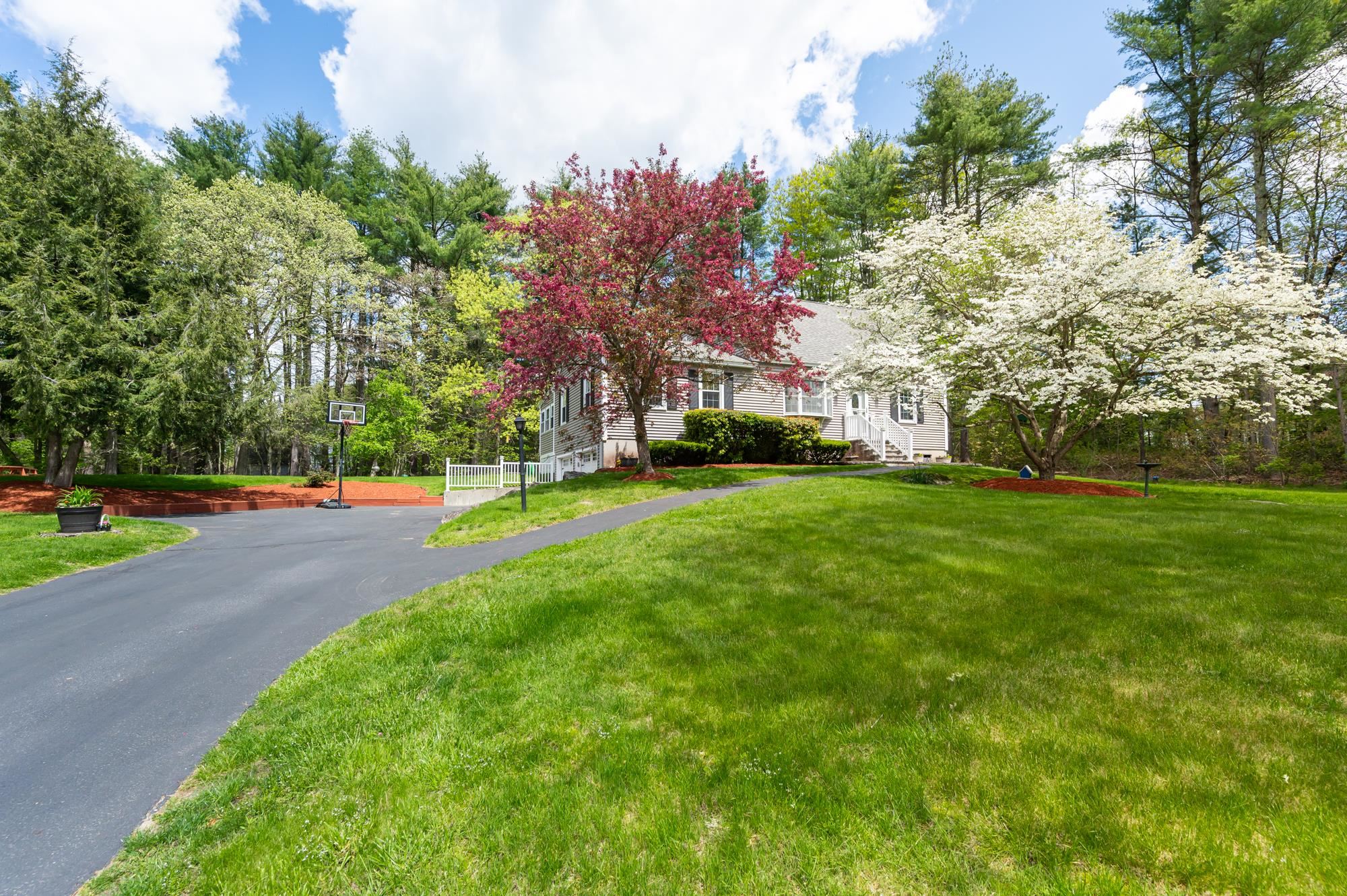 16 Cindy Avenue