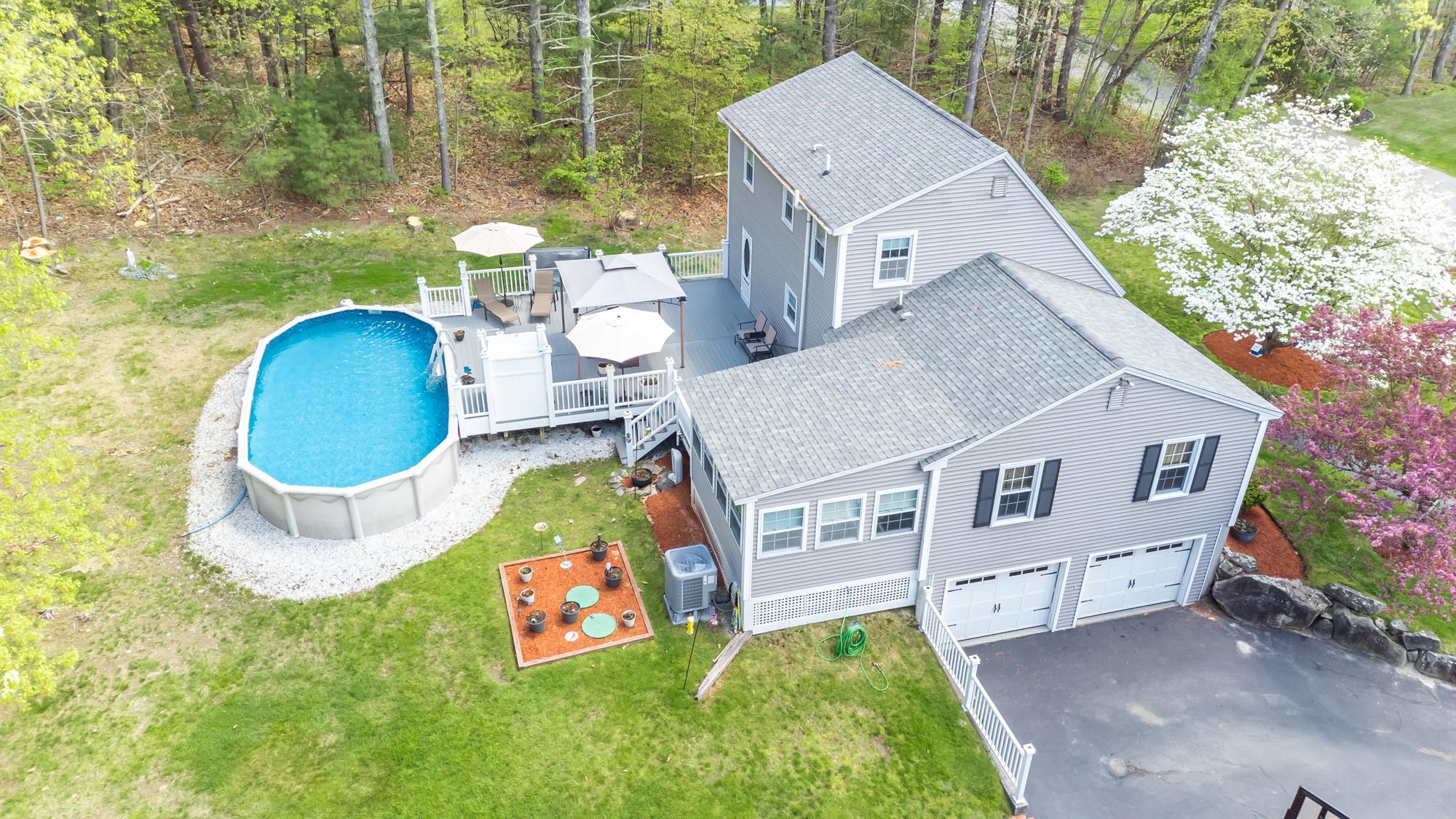 16 Cindy Avenue