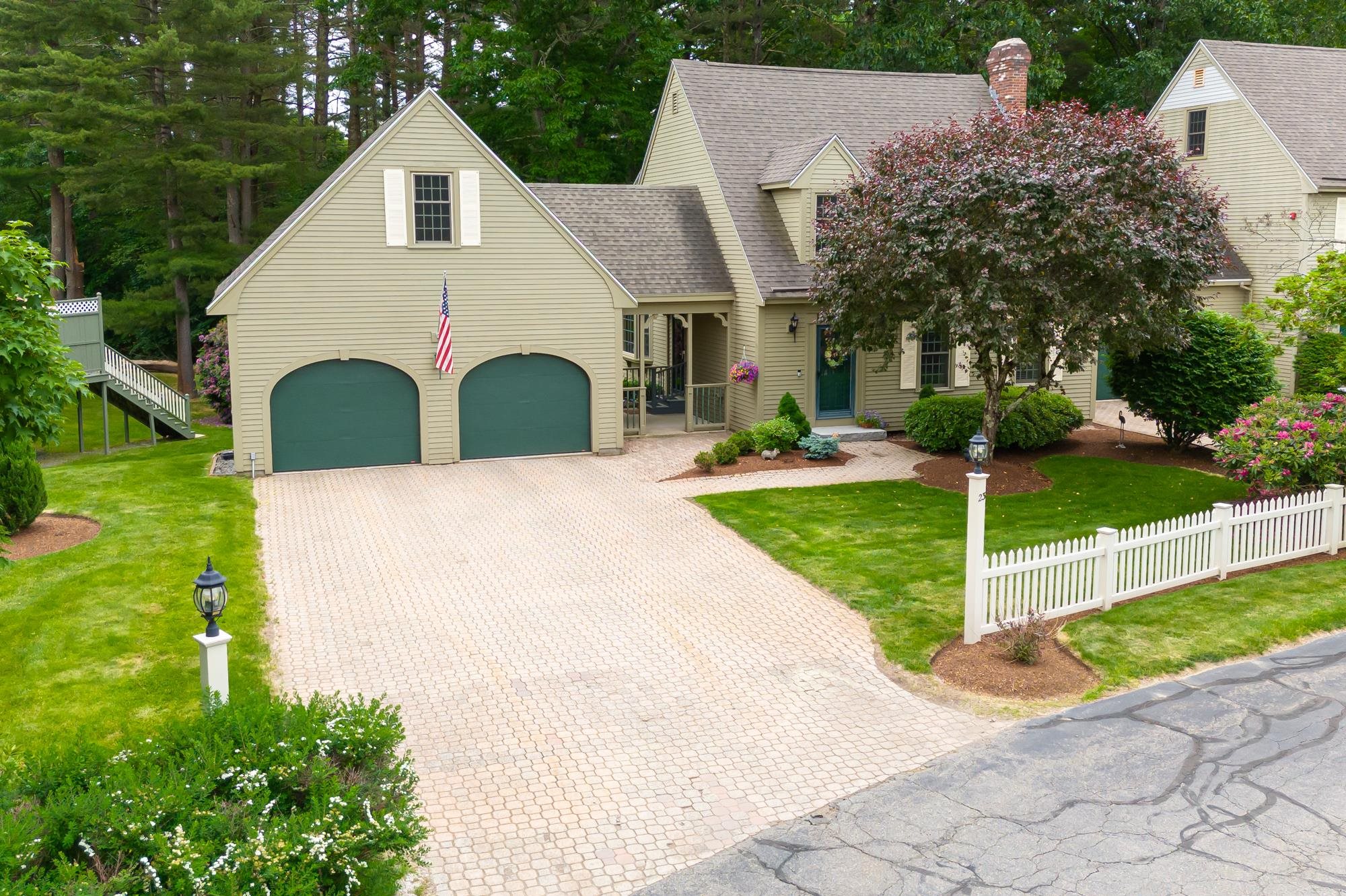 23 Lexington Drive Unit: 23