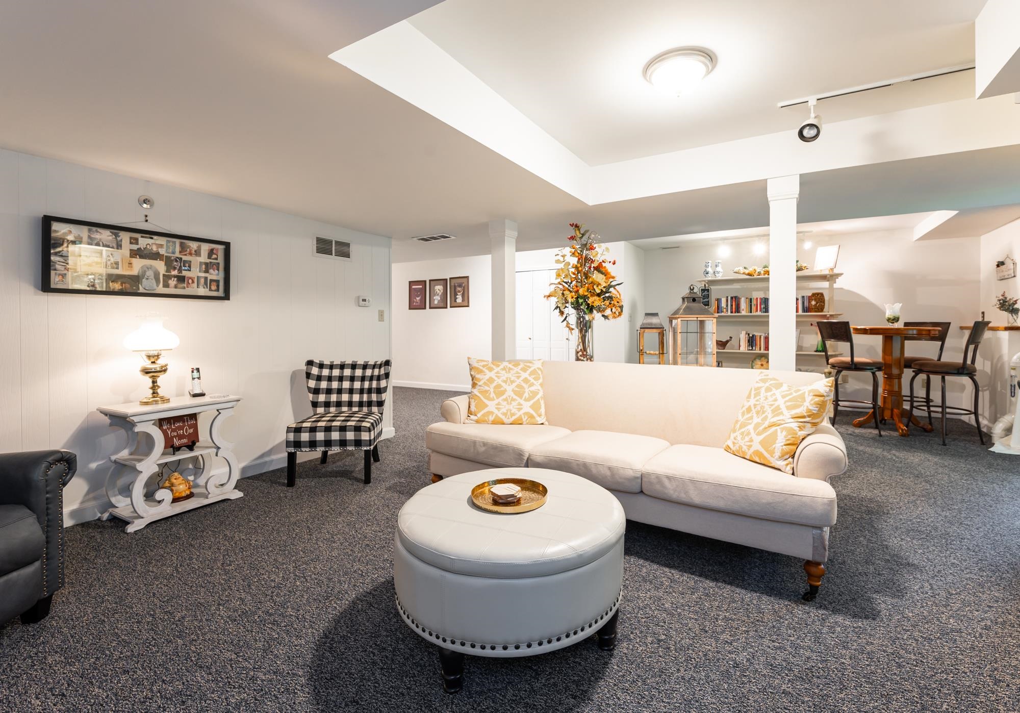 23 Lexington Drive Unit: 23