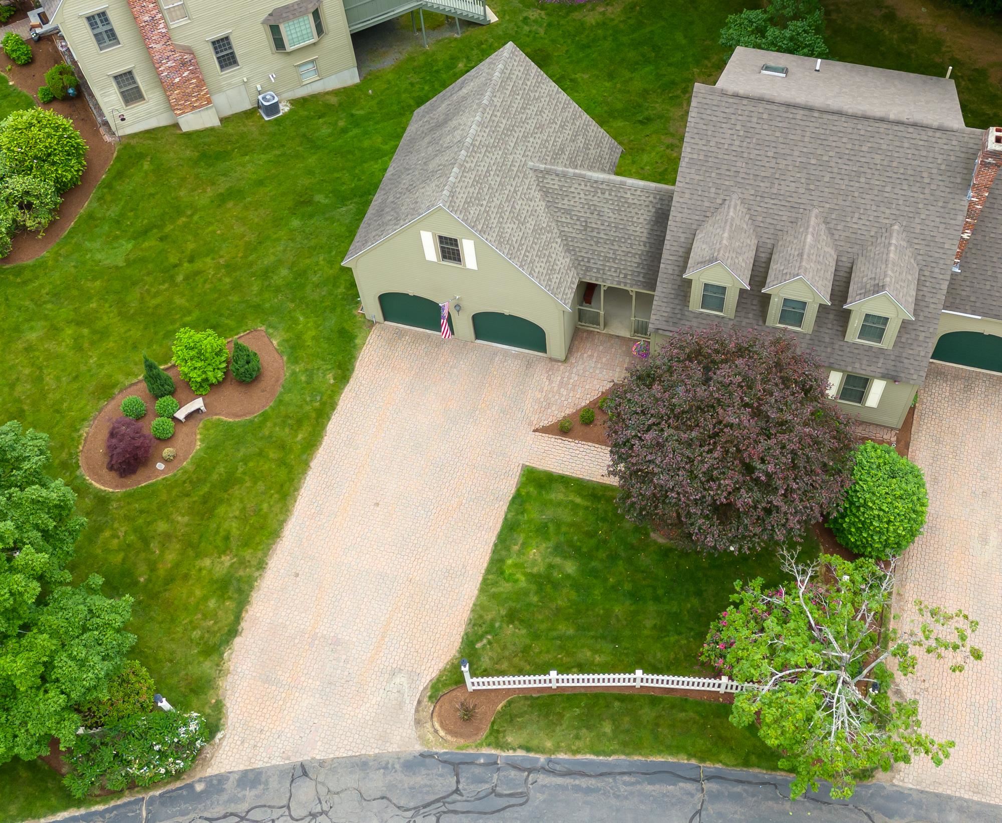 23 Lexington Drive Unit: 23