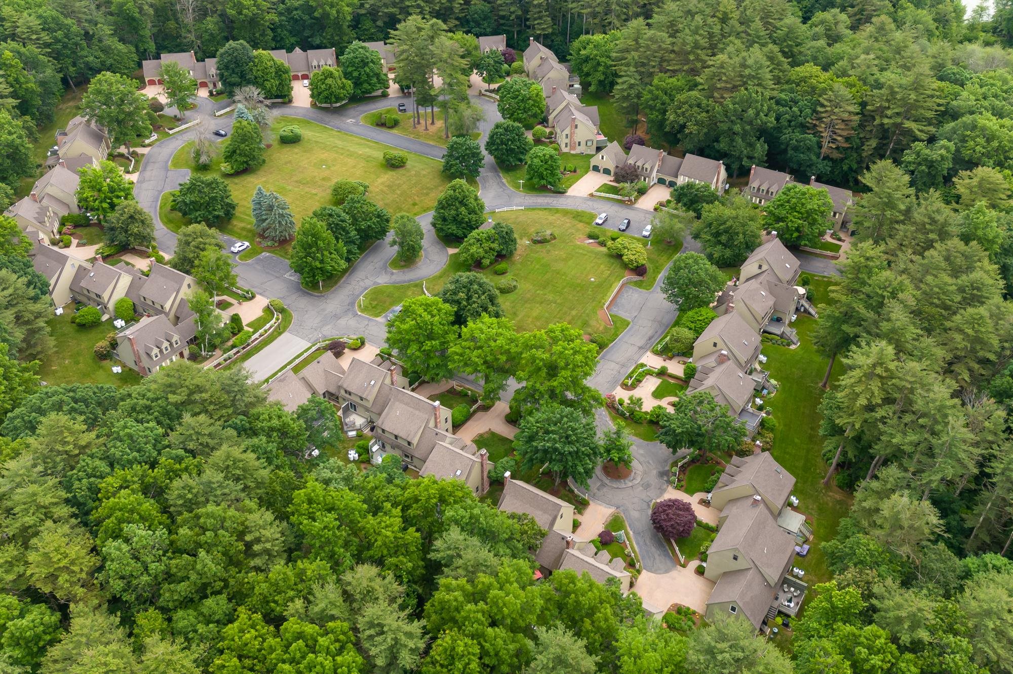 23 Lexington Drive Unit: 23